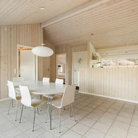 Modern In Scenic Natural Setting Holiday home Grevinge